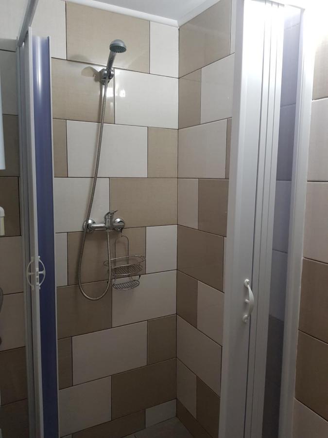 Casutele Intim Villa Костинещи Екстериор снимка